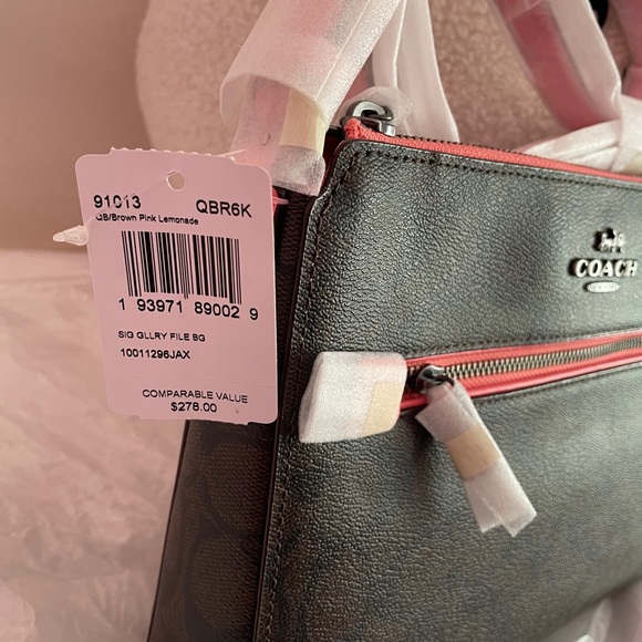 COACH • Gallery File Bag In Signature Canvas, NWOT - Picture 5 of 5